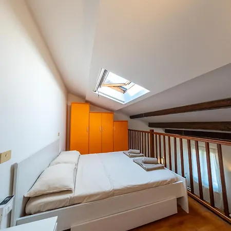 شقة Domus San Vitale *