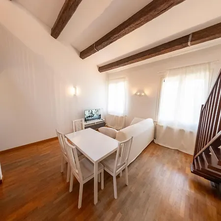 Domus San Vitale رافيننا