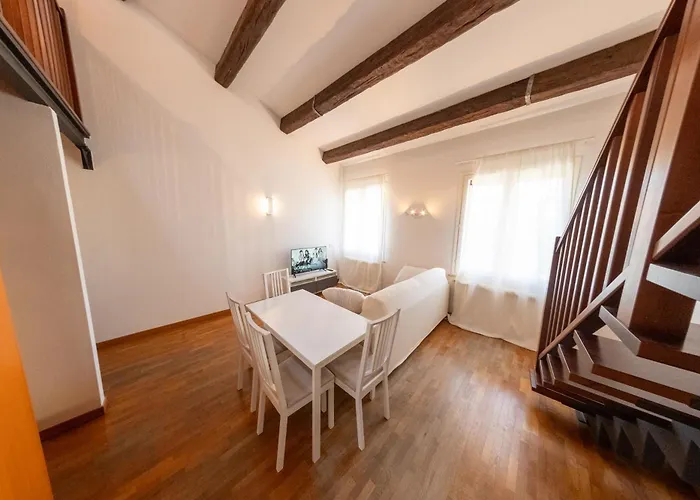 Domus San Vitale رافيننا